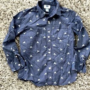 Young boys long sleeve shirt